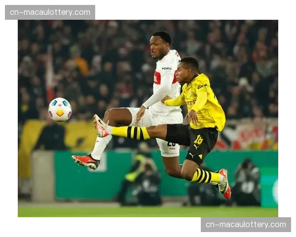 扎加杜半场被换下暴露防线深度隐患，斯图加特中卫伤缺成为争四变数